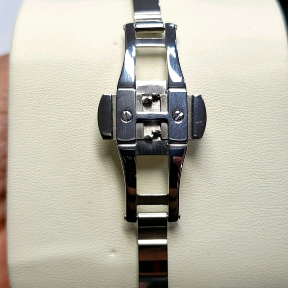 GEVRIL Women's Berletta Diamond Watch 37mm 0.06ctw - Picture 9 of 10